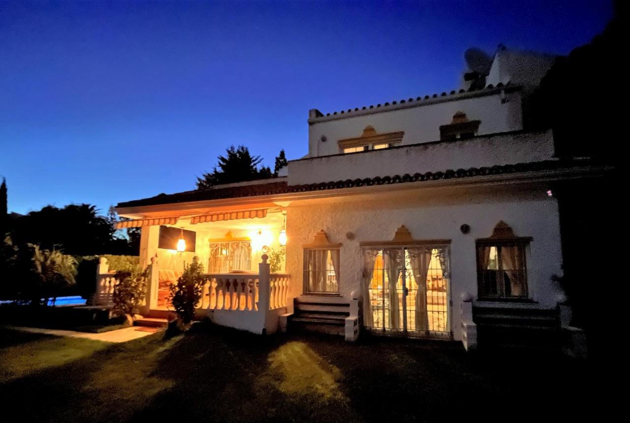 Holiday Villa In 10 Min From Fuengirola Beach With Sea Views Pool Bbq Parking Wifi Aircon Big Garden Михас Экстерьер фото