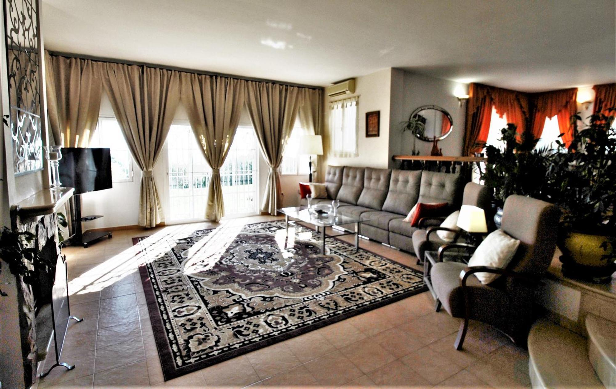 Holiday Villa In 10 Min From Fuengirola Beach With Sea Views Pool Bbq Parking Wifi Aircon Big Garden Михас Экстерьер фото
