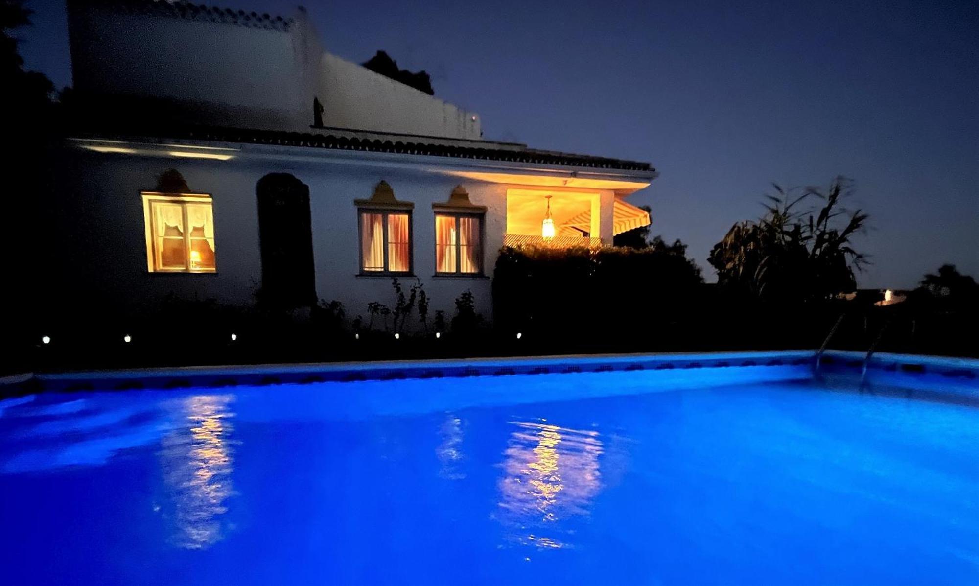 Holiday Villa In 10 Min From Fuengirola Beach With Sea Views Pool Bbq Parking Wifi Aircon Big Garden Михас Экстерьер фото