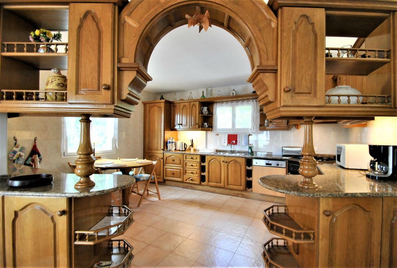 Holiday Villa In 10 Min From Fuengirola Beach With Sea Views Pool Bbq Parking Wifi Aircon Big Garden Михас Экстерьер фото
